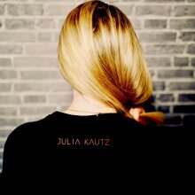 Julia Kautz - T-Shirt - Immer die Musik L